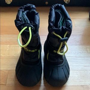 Toddler/kids’ Sorel snow and rain boots size 7